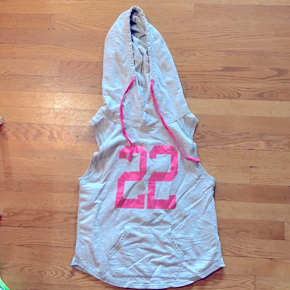 Women’s sleeveless hoodie size medium